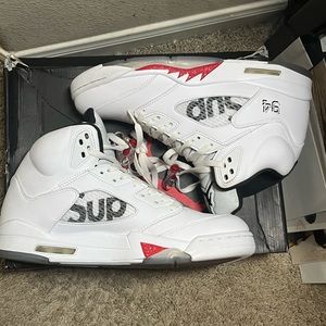 Jordan 5 white supreme ⚪️🔴